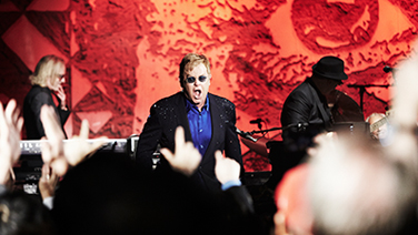 Hyundai Card small performance with Elton John